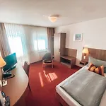 Schwertfirm 3*