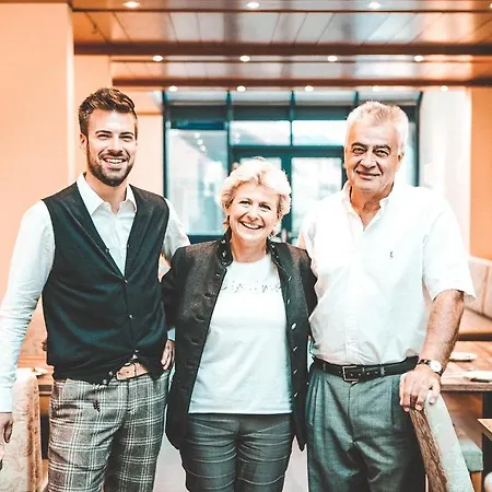 Schwertfirm 3*
