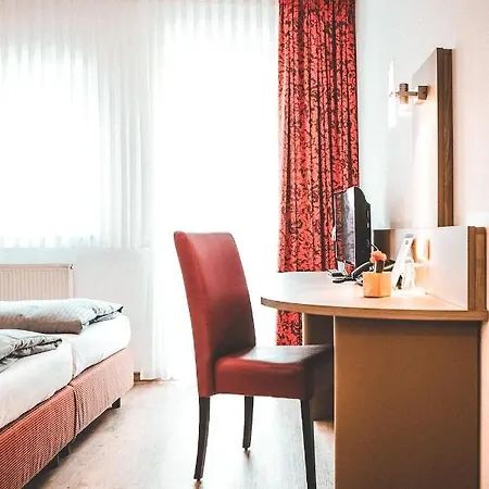 Schwertfirm 3* كارسفيلد